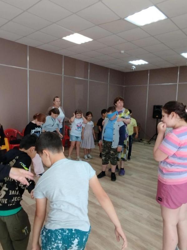 Весёлый час