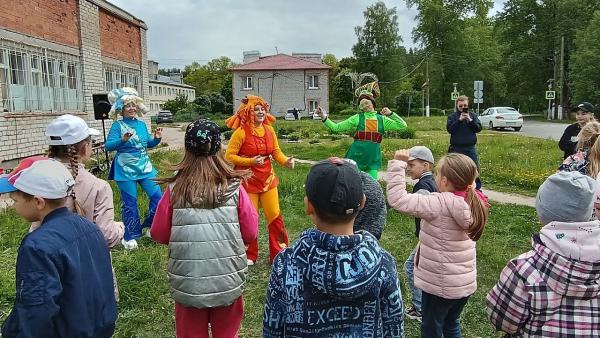 Праздничные мероприятия, посвящённые Дню Защиты Детей посёлок Пруды и посёлок Красный Сокол