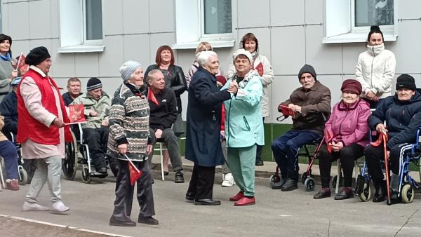 Городская акция "Поём всем двором"