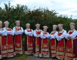  Народный самодеятельный коллектив ансамбль русской песни «Зоренька»