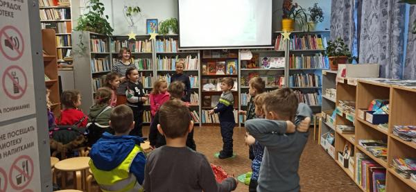 Литературно-игровой час: «Яблочные истории»
