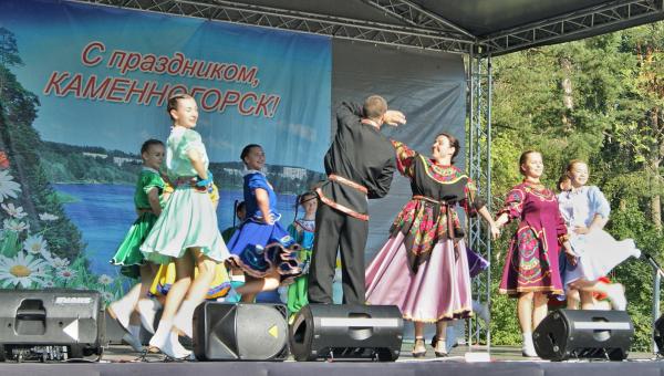 Праздничный концерт, посвящённый 77-летию города Каменногорск