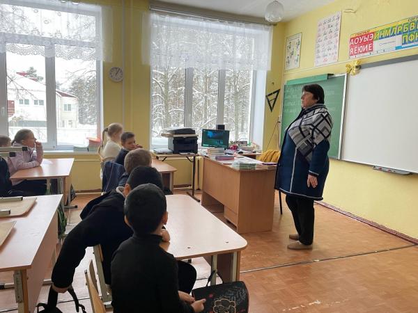 Познавательно-развлекательная программа: Под рождественской звездой