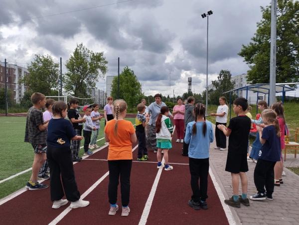 Игровая программа: Много конкурсов, затей, приходи играть скорей
