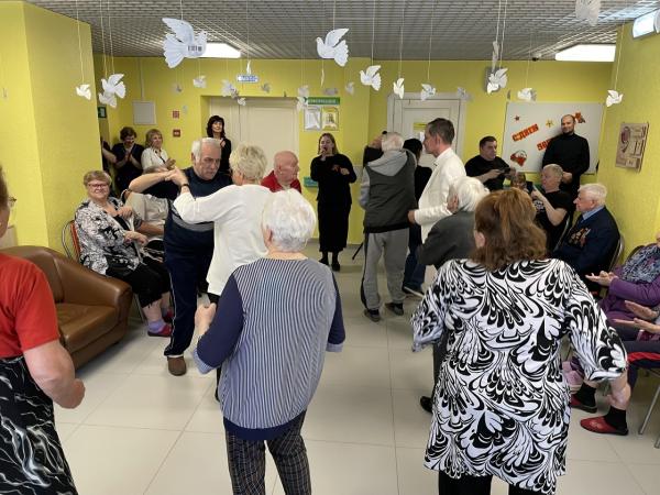Концертная программа "Цветущий май"