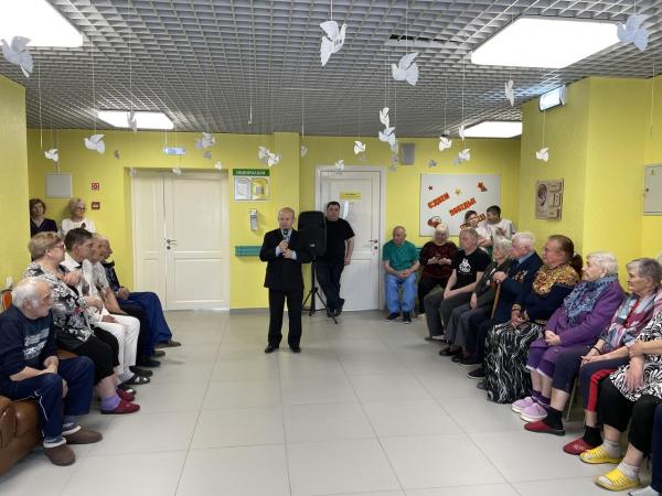 Концертная программа "Цветущий май"