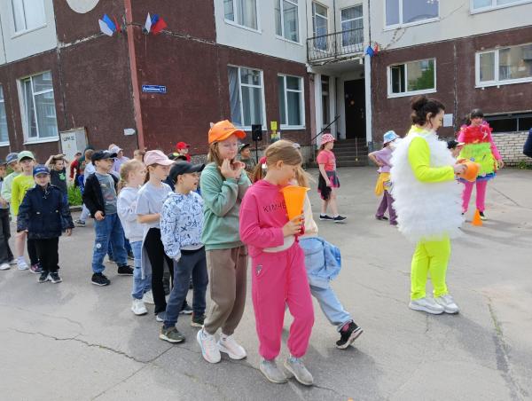 Открытие лагерной смены для отряда "Берёзка"
