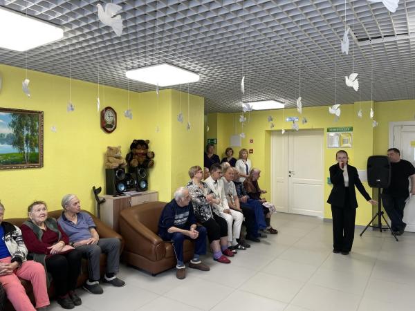 Концертная программа "Цветущий май"