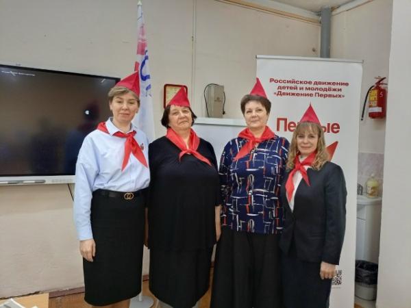Будь готов! К Дню рождения пионерской организации...