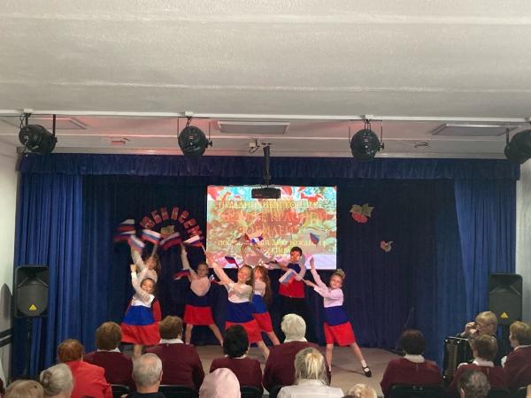 Праздничный концерт "Калины-красной" юбилей", посвящённый дню рождения коллектива